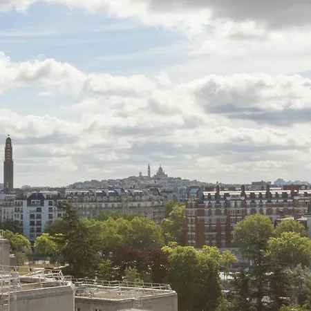 Luxury - Paris Eiffel Tower View *
